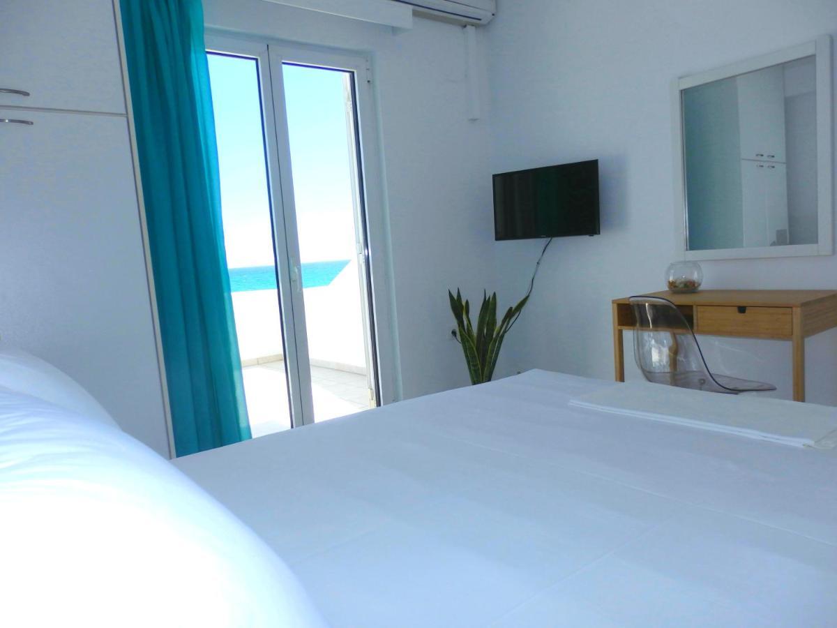 Coastal Apartment Christina 2 Makrýgialos エクステリア 写真